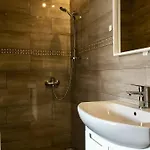Emilia - У Центрі Міста, Приватне Паркування В Закритому Дворі Apartment